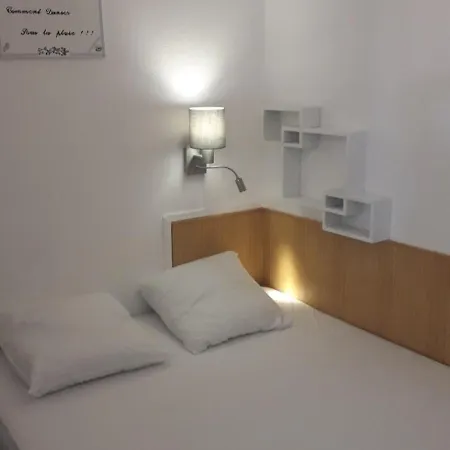 T2 Avec Terrasse Et Wi-fi A 100m Des Thermes Du Connetable - - Fr-1-541-4 * La Roche-Posay